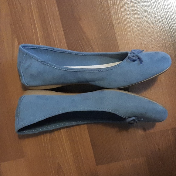 AMERICAN EAGLE Faux Suede Blue Ballerina Flats - Ladies Size 10W - Picture 6 of 9